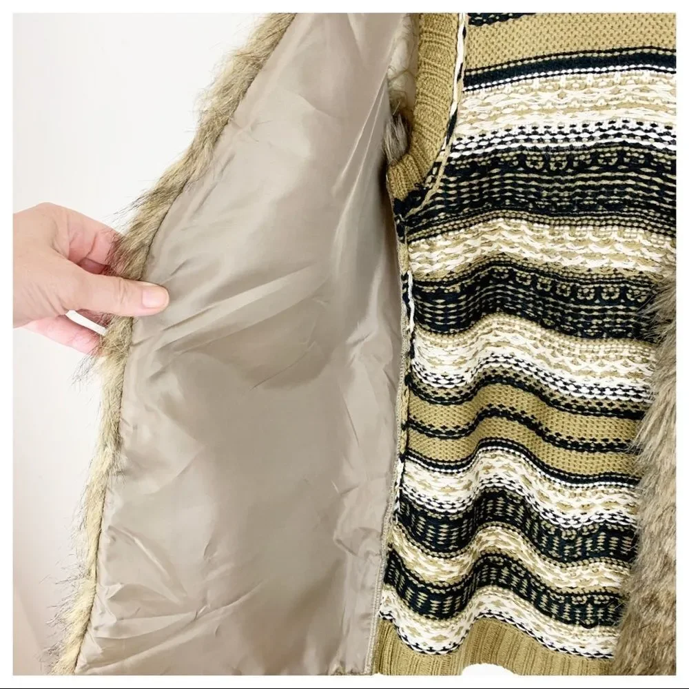 Eyeshadow Faux Fur‎ Vest w/Patterned Knit Back M